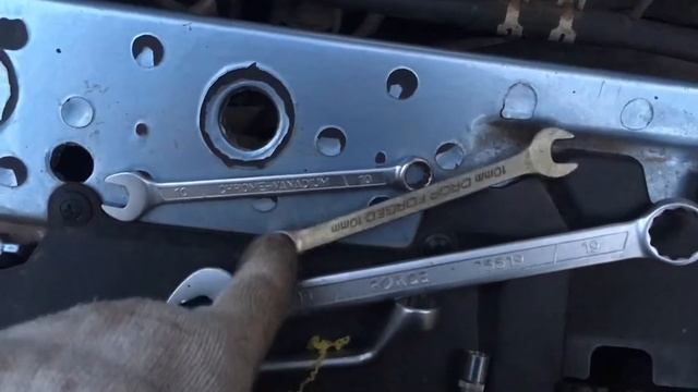 Замена кронштейна генератора с роликами Duratec/Rocam 8v