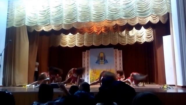 Черлідери К ПНУ фіз мат танець смотреть онлайн