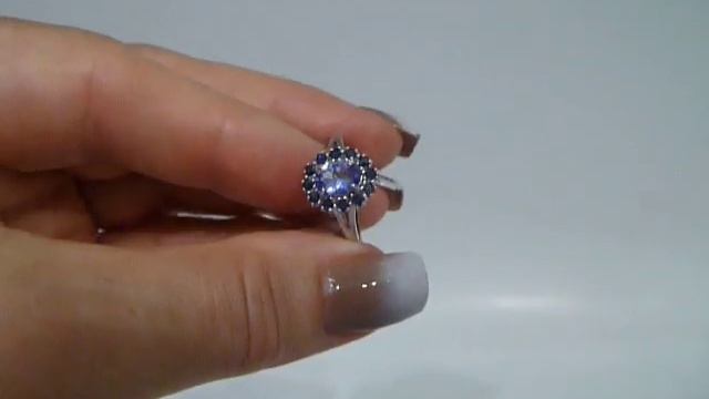 Кольцо с натуральным танзанитом 8х6 мм и сапфиром Размер 18 серебро 925 смотреть онлайн