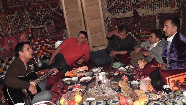 Туркмен гитара Арслан Дашогуз смотреть онлайн