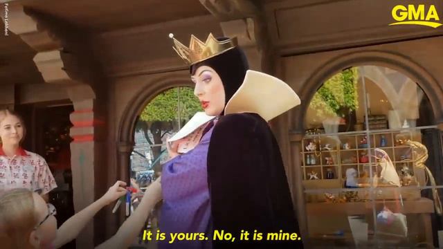 This Evil Queen in Disneyland is absolutely killing it | GMA смотреть онлайн
