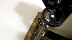 Подготовка льда//Ледозаливочная машина  ресурфейсер OLYMPIA