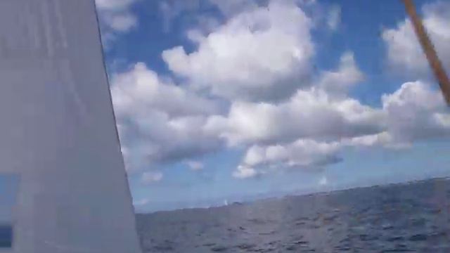 Grabner Happy Cat sailing around Benodet 3 смотреть онлайн