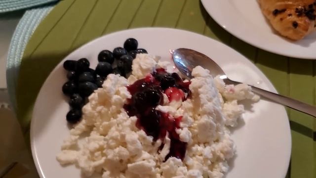 ВЛОГ: ПОДГОТОВКА К 1 СЕНТЯБРЯ / Линейка в Школе смотреть онлайн