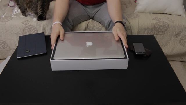 VLOG 02, повторение мать мучения, распаковка macbook pro 15, скомканность 99lvl смотреть онлайн