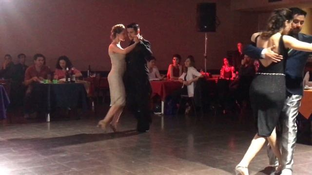 Bailarines: Diego Butiler y Lucy Attwood, Inter Milongas 2018 смотреть онлайн