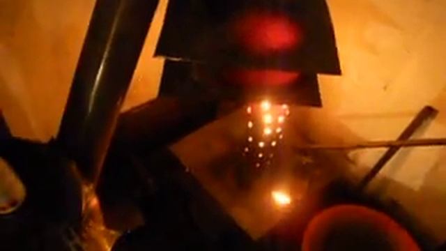 Печь на отработке, высокий КПД. Поилка.AVI смотреть онлайн