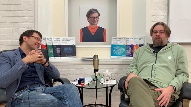Александр Крайнов – путь к ML, как попал в Яндекс и почему не хочет быть боссом | Диалоги об ИИ #8 смотреть онлайн