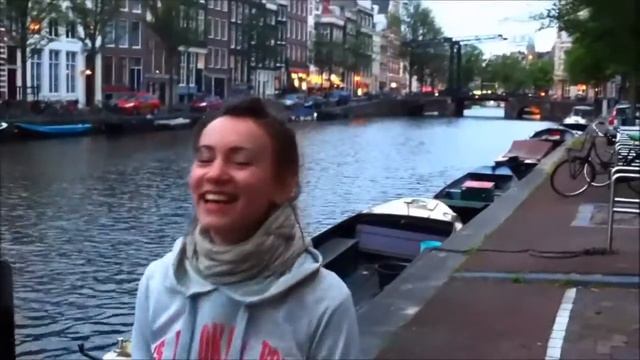 [Dutch Electric Car] Зарядка электромобилей в Амстердаме // Прогулки по Нидерландам #33