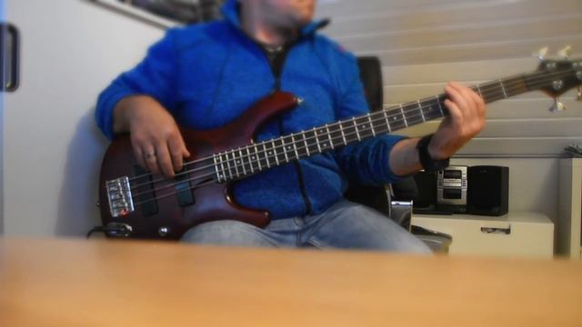 Stop Loving you - Toto - Bass Cover смотреть онлайн