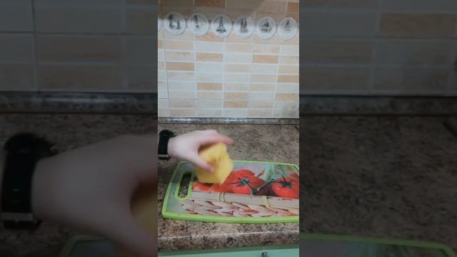 Как правильно почистить Ананас ? смотреть онлайн