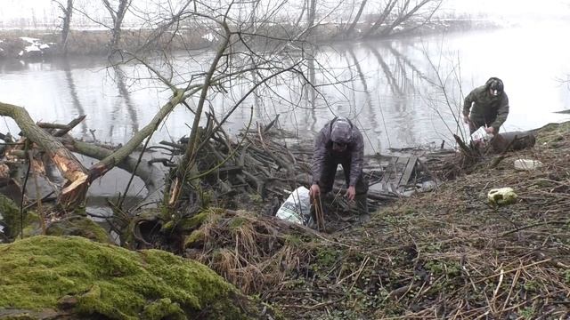 Люди! Если не задумаемся, то экологическая катастрофа рек и озёр неминуема! Беларусь - не помойка! смотреть онлайн