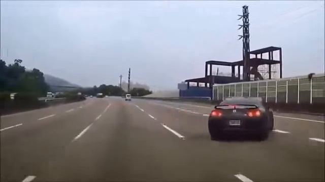 SUPERCARS CRASH COMPILATION 2020 #1 [Lamborghini, Ferrari, Jaguar, Porsche, Mercedes, Audi] смотреть онлайн