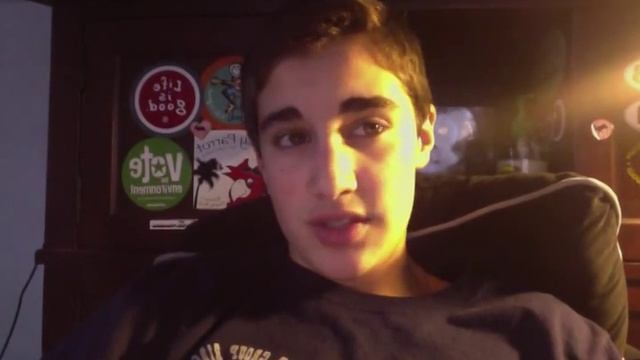 Red tailed boa or a Ball python смотреть онлайн