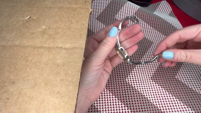 Goodwill Bluebox 8LB Watch Repurpose Box #mysteryunboxing! смотреть онлайн