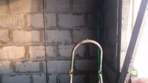 Установка маяков. На плиточный клей.