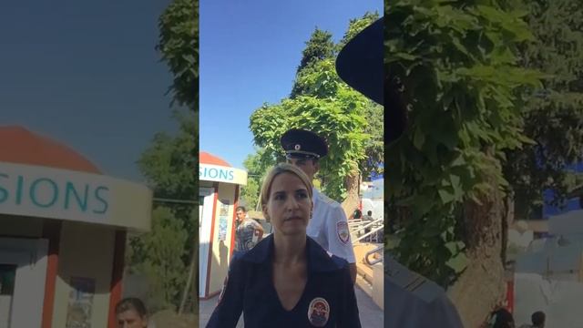 Полиция в ЛОО штрафует стариков /полное видео от начала до конца без комментариев,ничего не вырезан смотреть онлайн