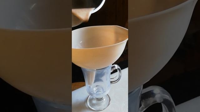 Латте с солёной карамелью смотреть онлайн