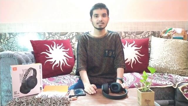 JBL Tune 750btnc Review & Unboxing смотреть онлайн