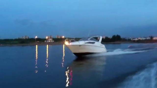 2001 Bayliner 2855 285 SB - быстрая моторная яхта