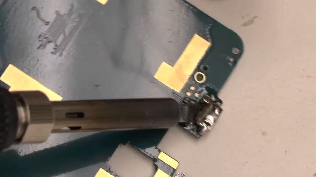 DIGMA PS7003MG - сломан разъём смотреть онлайн