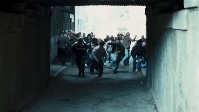 драка из хулиганы зеленой улицы смотреть онлайн