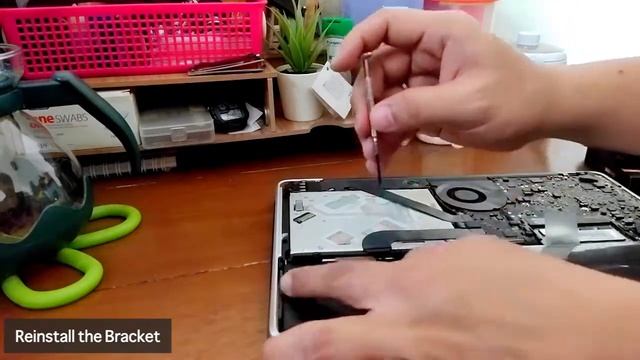 DO NOT BUY THE NEW MACBOOK PRO ! Video Tutorial How to Upgrade Macbook Pro 13" Non Retina Mid 2012 смотреть онлайн