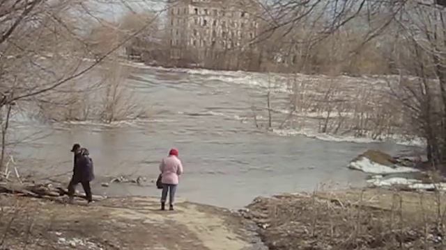 пугачёв-половодье-2011.AVI смотреть онлайн