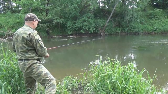 Одиночный поход с ночевкой на речку . Часть 1. "Голавль на спиннинг" смотреть онлайн