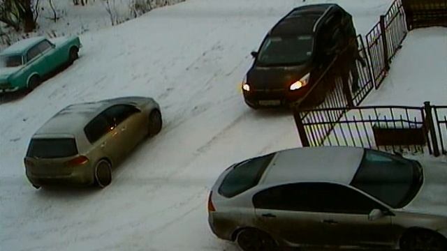 заезд во двор смотреть онлайн