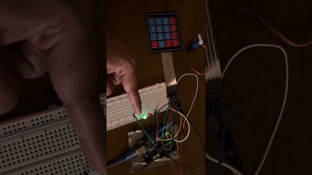 Numeric Controlled Electronic Door Lock смотреть онлайн