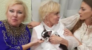 Ирина Шевчук привезла на юг четырехмесячного щенка