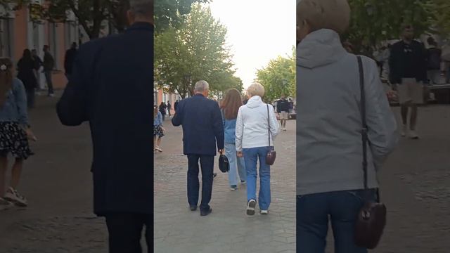 27.05.2023 Brest Belarus... Вечером... Walks with Victoria ПОДПИСЫВАЙТЕСЬ НА МОЙ ЮТУБ КАНАЛ смотреть онлайн