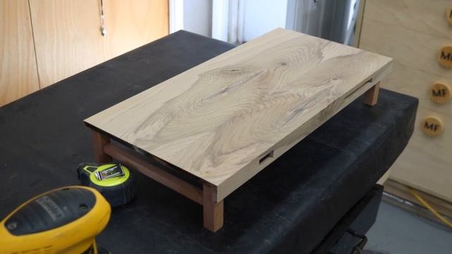 Monitor Stand смотреть онлайн