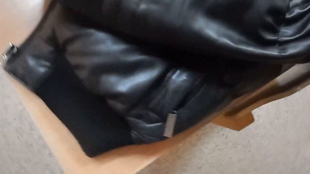 РЕМОНТ КОЖАНОЙ КУРТКИ.ЖИДКАЯ КОЖА. смотреть онлайн