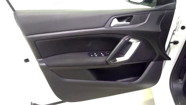 Peugeot 308 1.2 Puretech 110cv Active - 11.700€ смотреть онлайн
