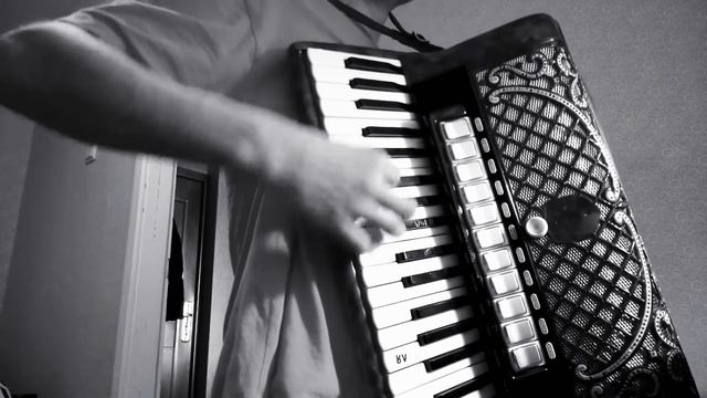 Маленький цветок/Petite Fleur (Сидней Беше/Sidney Bechet, аккордеон/accordion) смотреть онлайн