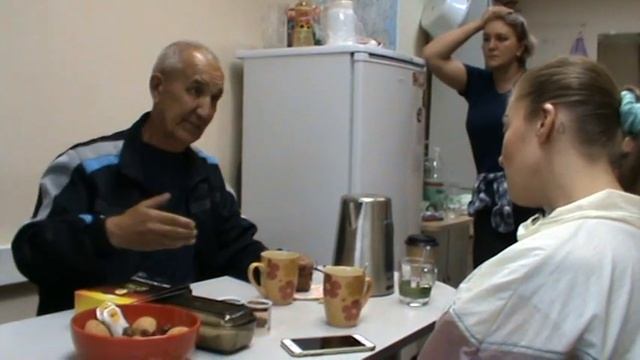 Как можно попасть в полицию доставляя гуманитарную помощь смотреть онлайн