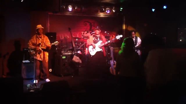 Biscuit Miller & The Mix 