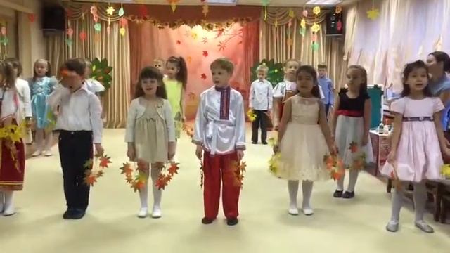Песня "Листопад" ДОУ 1828 группа 9 смотреть онлайн