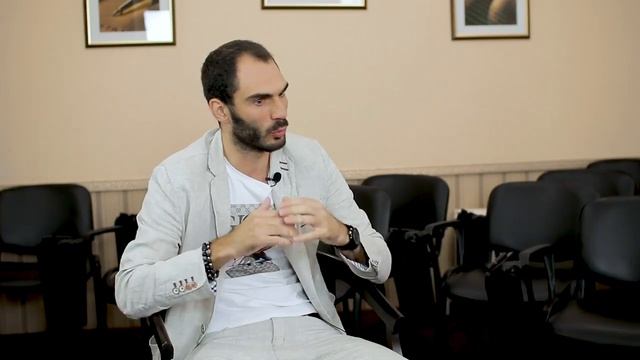 Владислав Бермуда про кросс маркетинг, работу в шаурме и Юния Давыдова смотреть онлайн