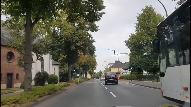 Фотоаппараты на дорогах в Германии, будьте внимательны. смотреть онлайн