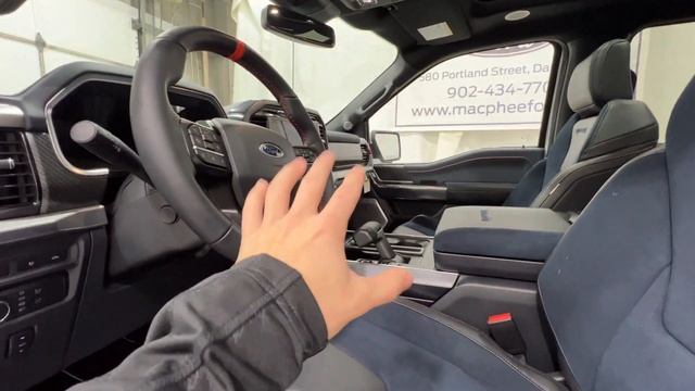 MOST LOADED RAPTOR EVER!! 2022 Ford F-150 Raptor Review! смотреть онлайн