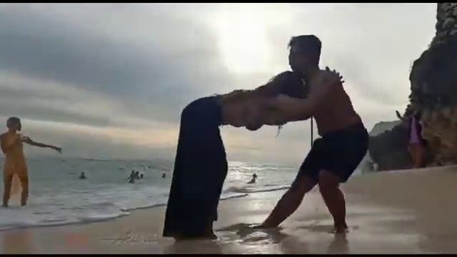 Melasti beach (bachata dance )Conor Maynar - You broke me fisrt ( DJ Tronky Bachata version ) смотреть онлайн