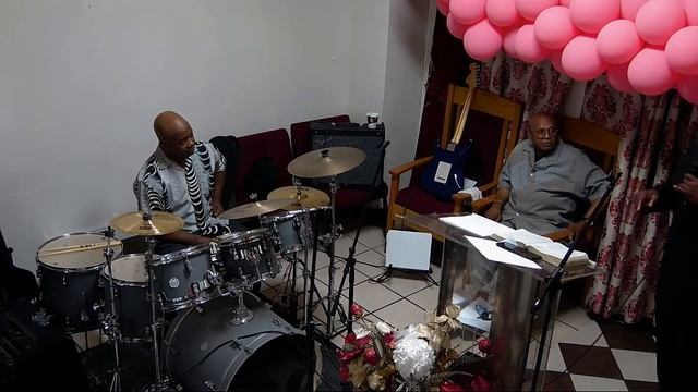Service Praise & Worship - Sunday, August 6, 2023 - Pastor Anthony W Holmes смотреть онлайн