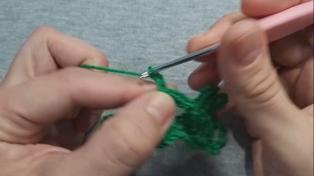 УЗОР с ТРЕУГОЛЬНИКАМИ. Урок 103. Крючок для начинающих. смотреть онлайн