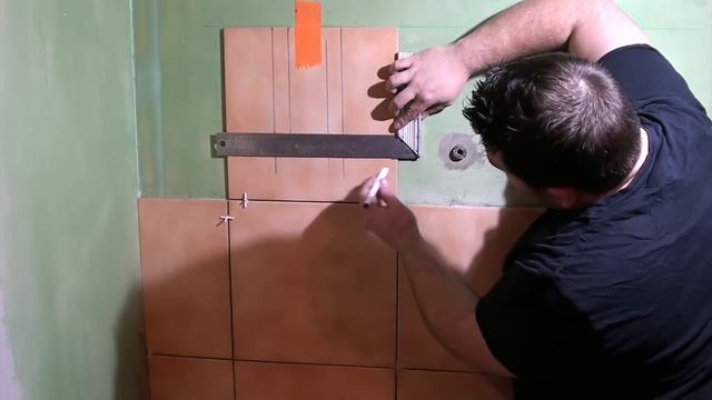 Comment Tracer et Couper une Robinetterie sur un Carrelage смотреть онлайн