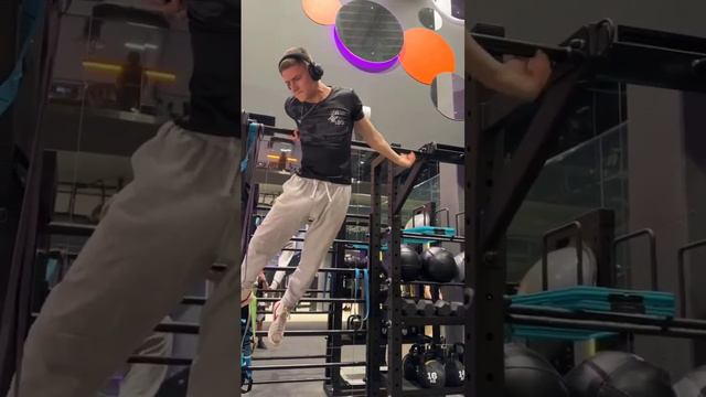 выход полотенце #спорт #edit #sport #gym #выходсилой смотреть онлайн