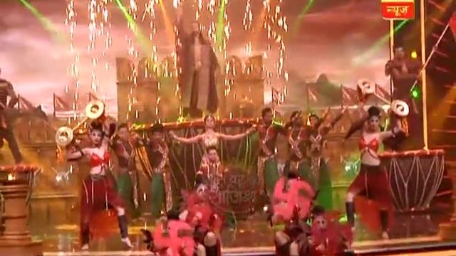 Ashish Sharma on the sets of 'Super Dancers', performs for kids смотреть онлайн