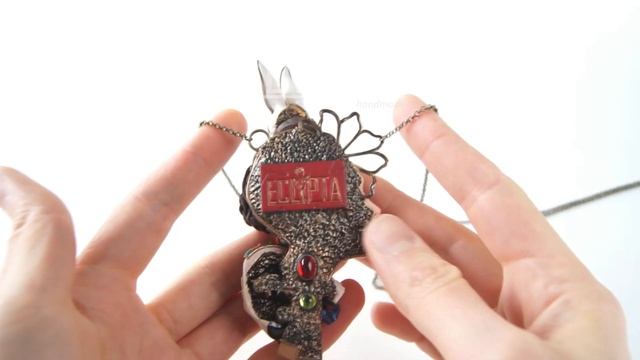 Кулон Истинное лицо из полимерной глины, скульптура. Авторская ручная работа ECLIPTA jewelry смотреть онлайн